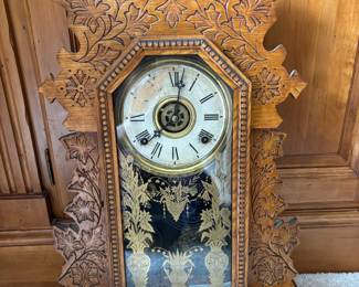 Wm. L. Gilbert Clock Co. "Geranium No. 3" Oak Mantle Clock