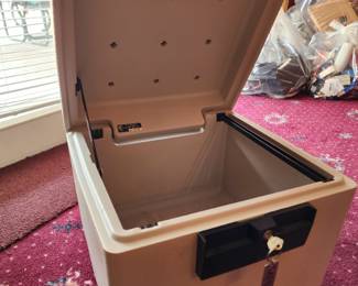 Sentry 1175 Fire Safe Box with Key Lock