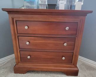 Stanley dresser