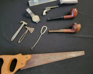Vintage mini tools and pipes