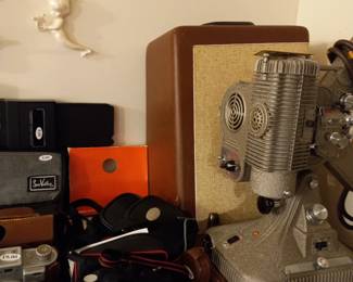 Items Located In The 3rd Bedroom (Master)