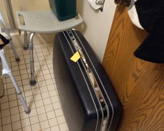 Items Located In The 3rd Bedroom (Master)
