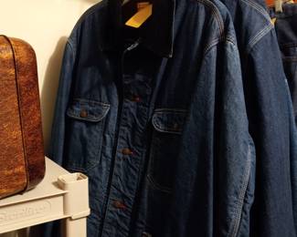 Items Located In The 1st Bedroom