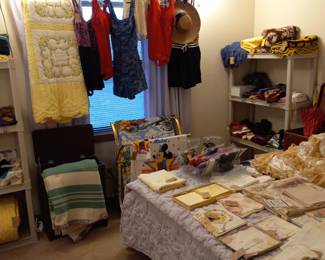 Items Located In The 3rd Bedroom (Master)