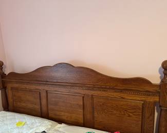 King size headboard
Headboard ONLY