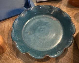 Pottery dirt dish