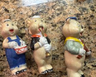 Vintage Three Little Pigs