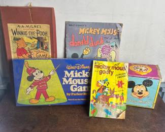Vintage Walt Disney Lot, Winnie The Pooh Mickey Mouse Board Games, Set Of Stacking Nesting Boxes, Magazines