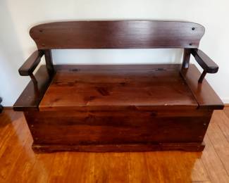 Pine bench w/ Storage
