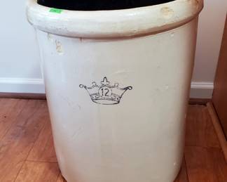 Stoneware 12 Gallon Crock