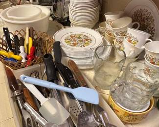 packed kitchen
