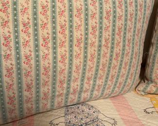 sweet cotton feedsack quilts and pillows