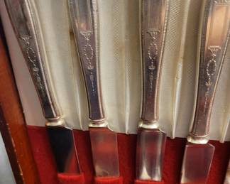  set of Oneida Grosvenor community plate- 1927