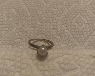 10k pearl ring