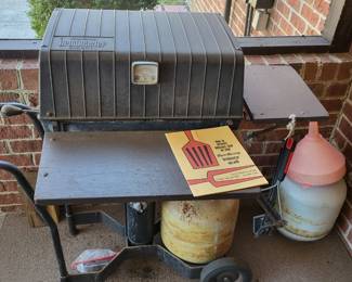 Very cool cast iron grill.