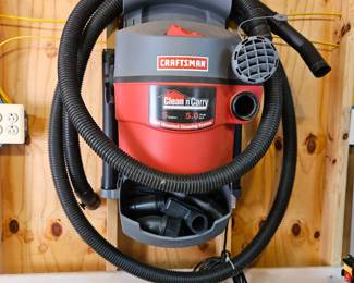 Cratsman Workshop Vacuum