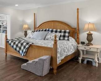 King size 4 post bed with Tempurpedic adjustable mattress, pair of white nightstands by Stanley