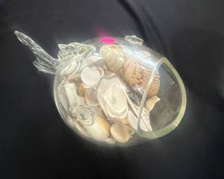 "Fish bowl" w/seashells