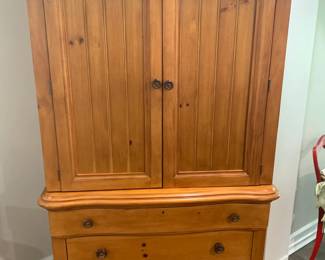 Stanley armoire