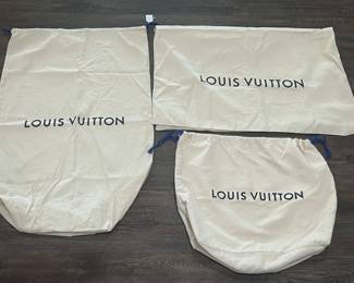 L V dust bags
