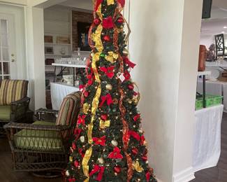 7’ pre-lit pop up Christmas tree by Brylane Home. Includes storage bag. 