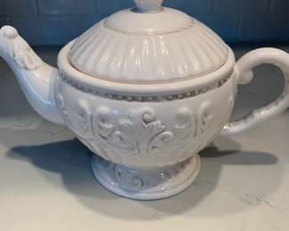 American Atelier Baroque Tea Pot