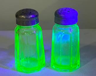 Vaseline glass S & P shakers