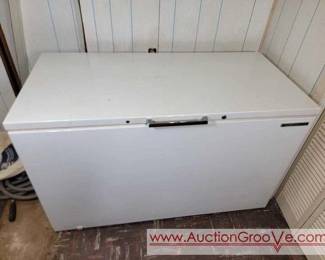 2 General Electric 20.3 Cubic Foot Chest Freezer