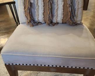 Bernhard chair with decor throw pillow