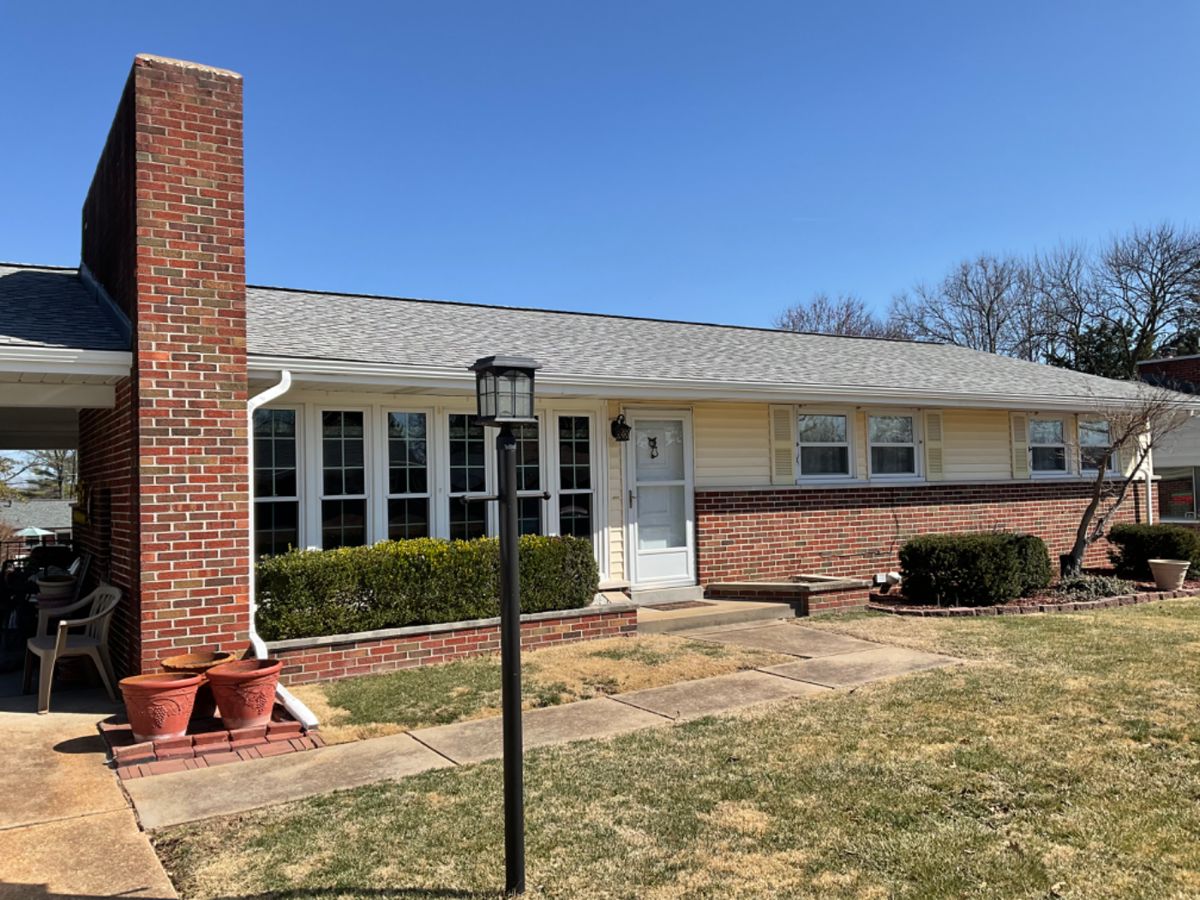 THIS HOME I WILL TAKE INFO FROM YOU TO PASS ON TO THE OWNER. I DO NOT KNOW THE PRICE, SO DO NOT ASK.  