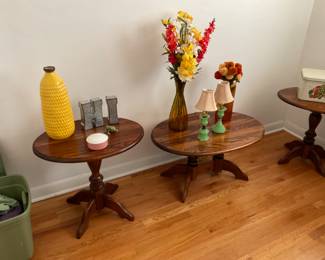 CUTE SMALLER TABLES