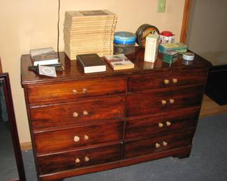 Another dresser