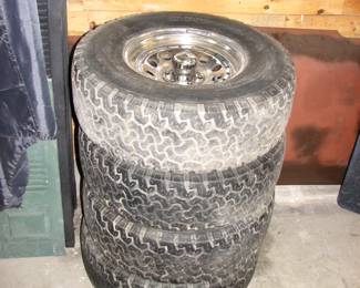 Set of 4 chrome wheels and tires