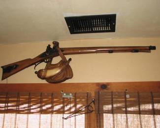 Hunting themed wall decor