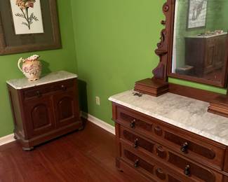 Matching dresser and washstand