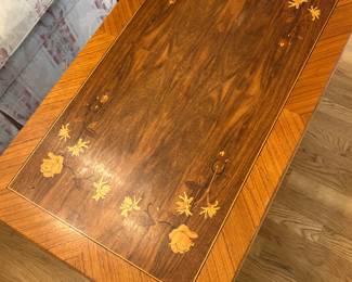 Inlaid top of folding table (vintage)