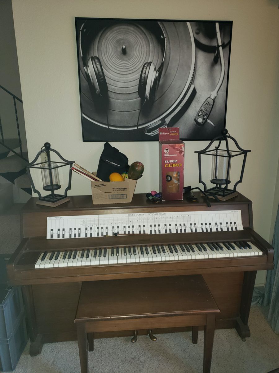 FREE! FREE! FREE! Upright piano