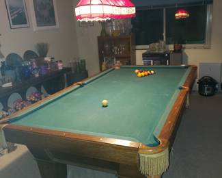 FREE!  FREE!  FREE! - Vintage pool table