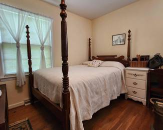 Four Poster Bed