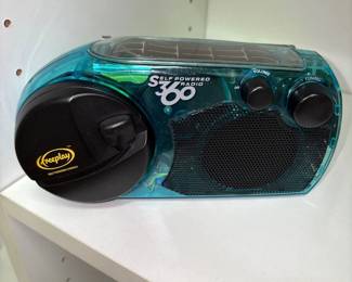 FreePlay S 360 - Portable Radio - Translucent