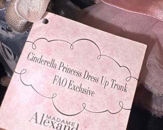 Cinderella Princess Dress Up Trunk - Madame Alexander