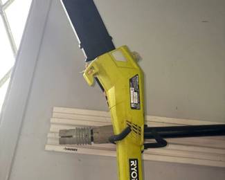 Ryobi 18V ONE+ 8-inch cordless pole saw