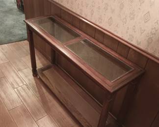 Estate entry table