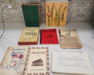 VINTAGE BOOKS