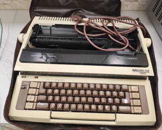 SMITH CORONA TYPEWRITER