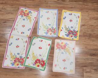 VINTAGE PLACE MATS