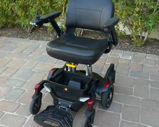 Golden Technologies BuzzAround CarryOn Folding Power Chair in like-new condition. Only used for two days.