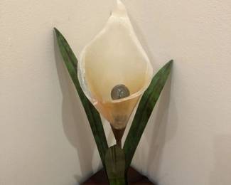 Vintage Style Calla Lily Lamp