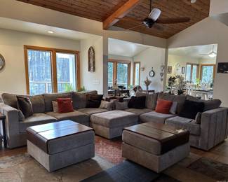 Love Sac Double Sectional with Stealth Tech and Accessories