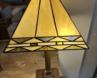 Arts and Crafts Style Table Lamp